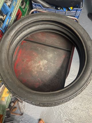 Neumáticos 2.50 x 18