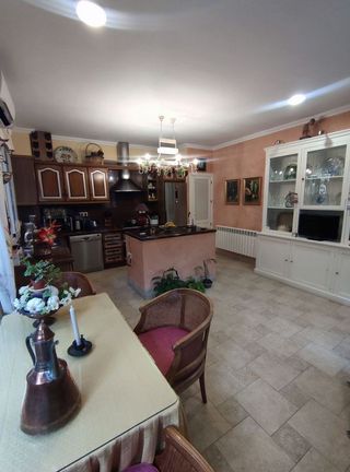 Chalet en venta en Linares