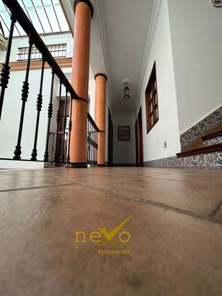 Chalet en venta en Carmona