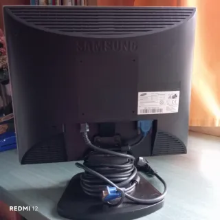 Pantalla Samsung SyncMaster 710v Plata