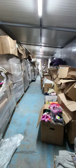 Lote 25 palets mercancía variada