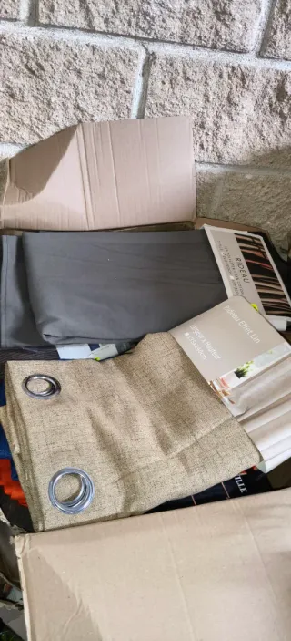 Lote 25 palets mercancía variada