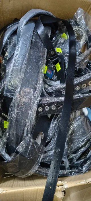 Lote 25 palets mercancía variada