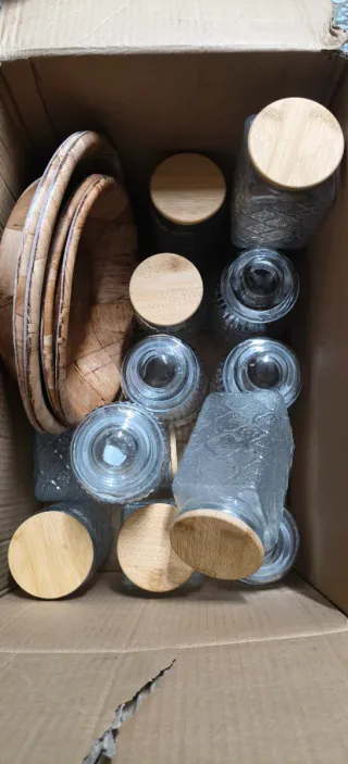 Lote 25 palets mercancía variada