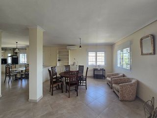 Chalet en venta en Manantiales - Lagar - Cortijo en Alhaurín de la Torre