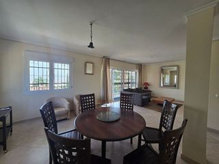 Chalet en venta en Manantiales - Lagar - Cortijo en Alhaurín de la Torre