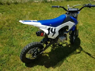 Pit Bike Malcor 125cc Yamaha Martini