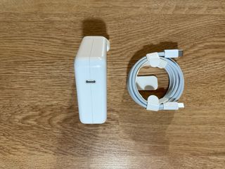 Cargador Apple MacBook Pro 61W + Cable USB-C