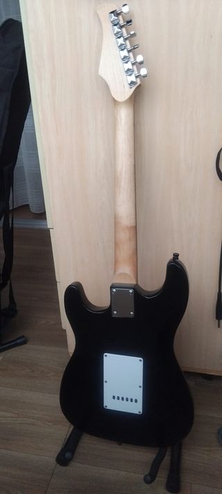 Guitarra Eléctrica Daytona Stratocaster Sunburst