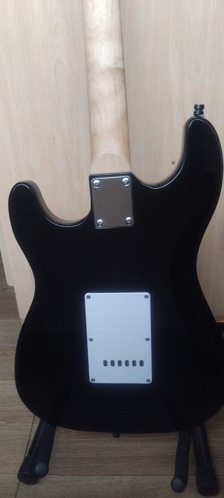 Guitarra Eléctrica Daytona Stratocaster Sunburst