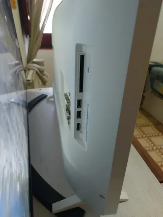 LG Smart TV 32 Blanca