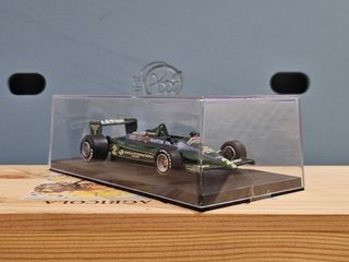 Modellino Martini Lotus 79 Fabbri