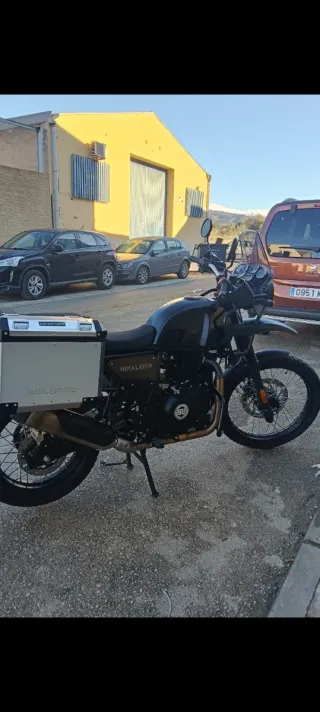 Royal Enfield Himalayan 411 Bs6