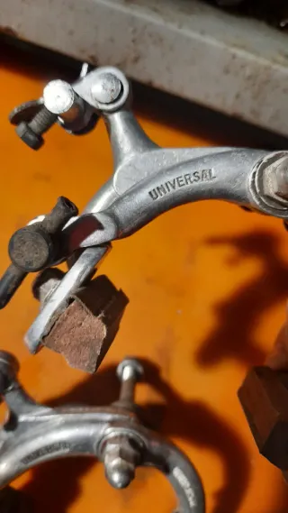 FRENI UNIVERSAL ANNI 60