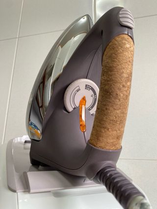 Centro de Planchado Delonghi Stirella