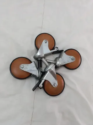 Cuna de bebé madera y blanco