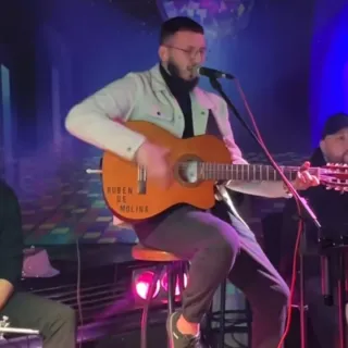 Grupo de rumba cantante