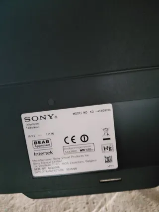 TV Sony 43 para piezas la pantalla esta rota