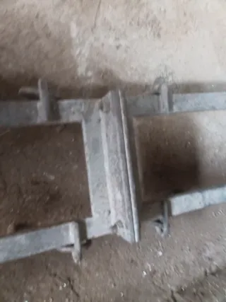 Rastrillo de puntas metálico