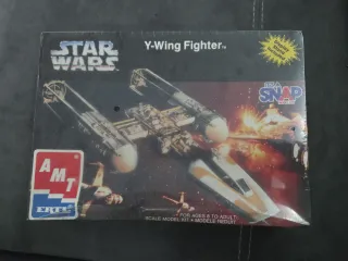 Maqueta Star Wars Y-Wing Fighter AMT ERTL