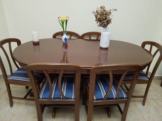 Mesa comedor extensible y 6 sillas