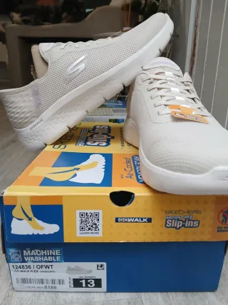 Zapatillas Skechers Go Walk Blancas Moradas