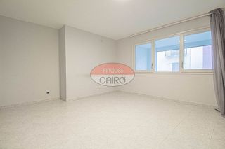 Local comercial en alquiler en Creu de la Mà - Rally sud en Figueres