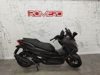 HONDA FORZA 125 NEGRA - OCASIÓN