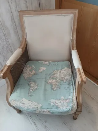 Sillón clásico madera y ratán