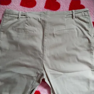 Pantalón elástico beige