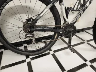 Bicicleta de Montaña Negra 29"