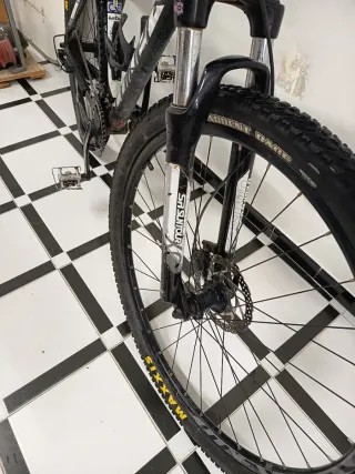 Bicicleta de Montaña Negra 29"