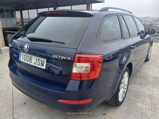 SKODA OCTAVIA Combi 1.6 TDI CR DSG Style