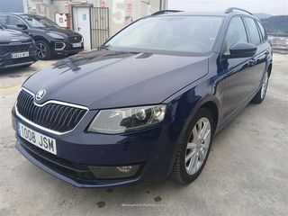 SKODA OCTAVIA Combi 1.6 TDI CR DSG Style