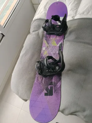 Tabla de Snowboard y Funda Dakine