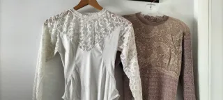 Lote 2 bodys encaje elásticos y adaptables.