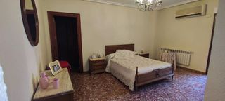 Piso en venta en Linares