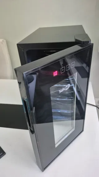 Vinoteca Saivod Negra