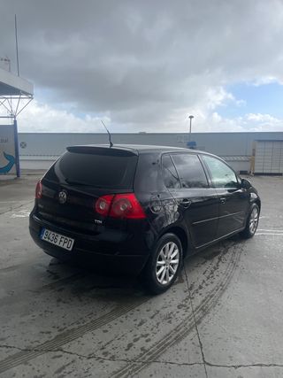 Volkswagen Golf 2008 garantía de 12 meses