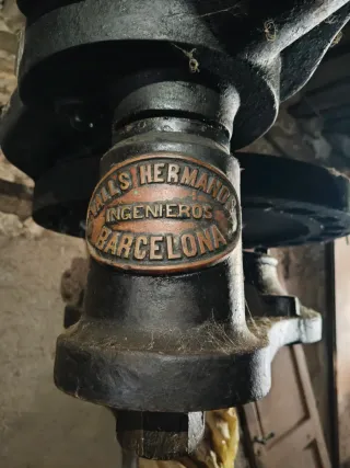 Prensadora de uva antigua