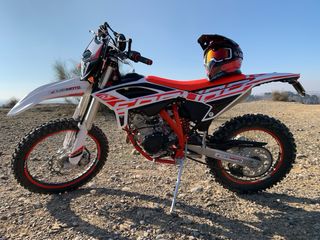 Beta 125 RR 4T Enduro Moto