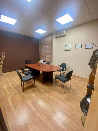 Nave industrial en alquiler en Almeda - El Corte Inglés en Cornellà de Llobregat