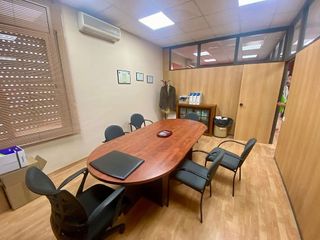 Nave industrial en alquiler en Almeda - El Corte Inglés en Cornellà de Llobregat