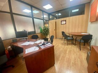 Nave industrial en alquiler en Almeda - El Corte Inglés en Cornellà de Llobregat