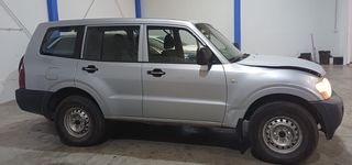 Mitsubishi Montero 2006