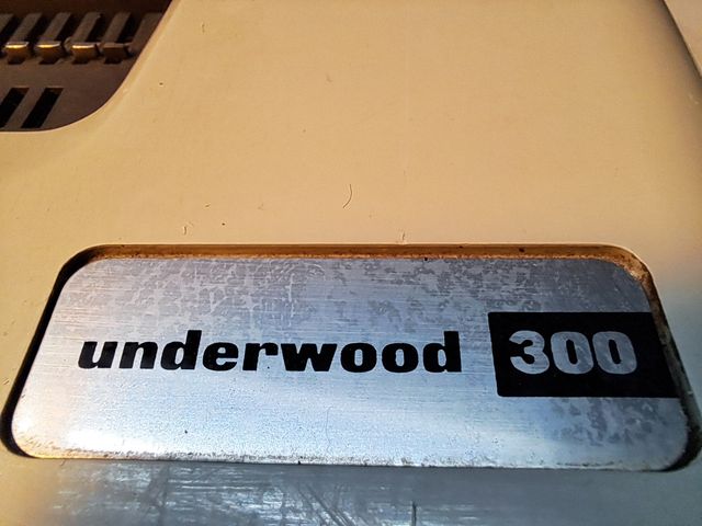 CALCULADORA UNDERWOOD AÑOS 70