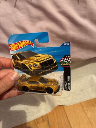 Hot Wheels 2018 Bentley Continental GT3