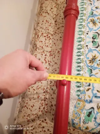 Cama antigua de forja