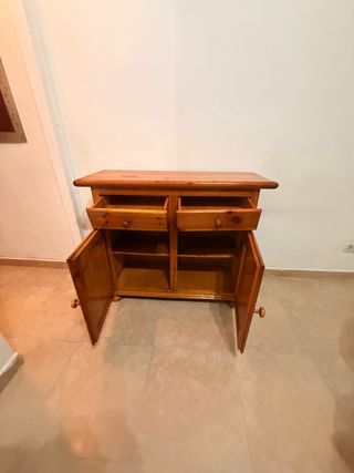 Mueble de salón de madera