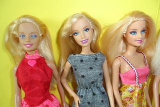 Lotto 6 Barbie originali Mattel per gioco collezio